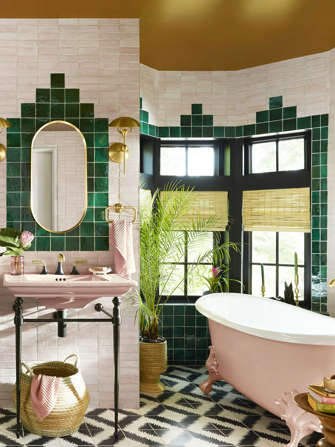 Justina Blakeney Makes This Once-Dated Bathroom Fixture Look Cool Again